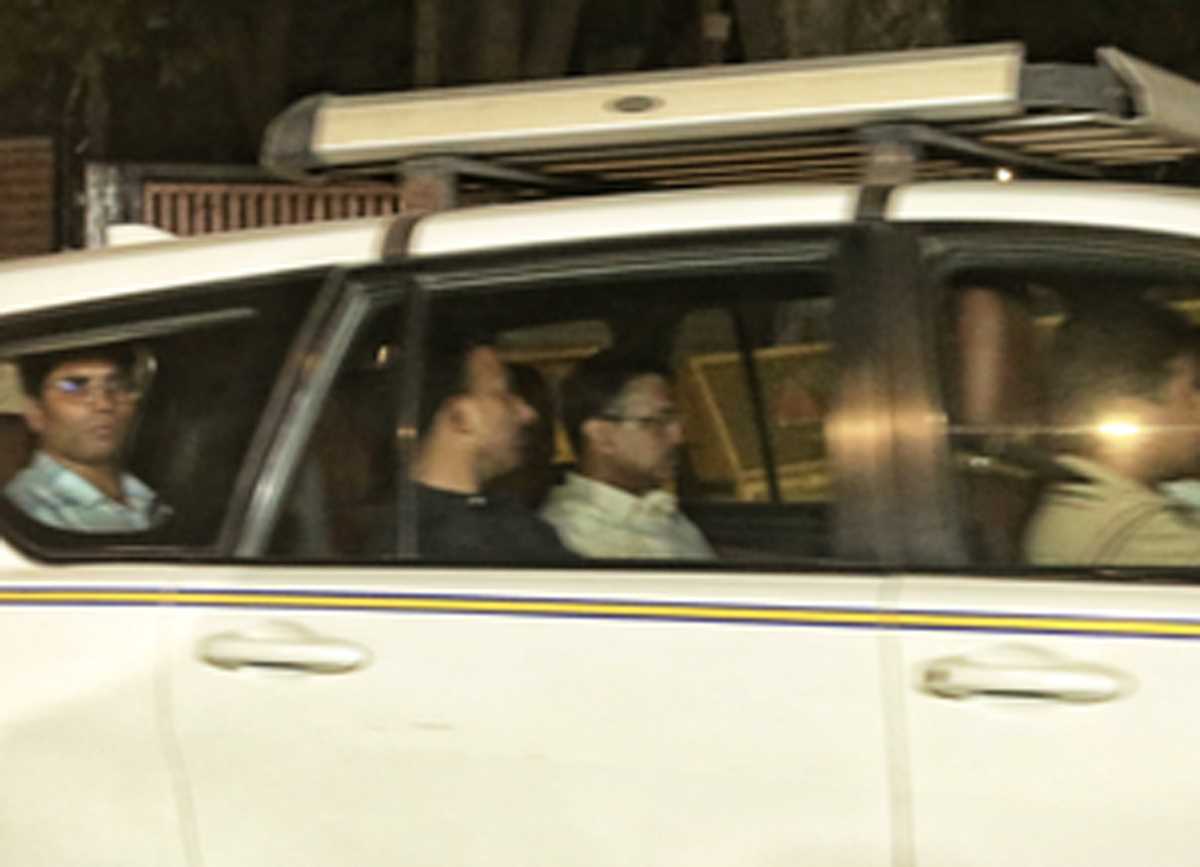 दिल्ली हाईकोर्ट केजरीवाल को मुख्‍यमंत्री पद से हटाने की मांग वाली याचिका पर सुनवाई को राजी